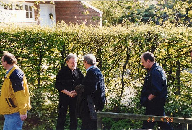 1999-04