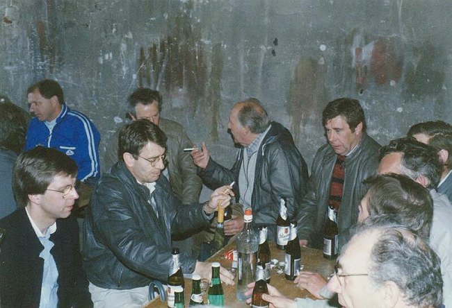 1986-03