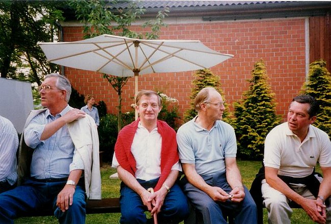 1990-10